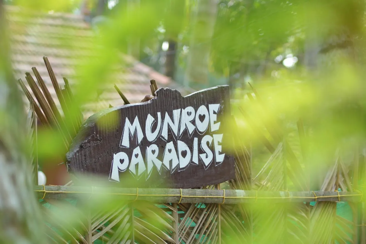Homestay Munroe Paradise