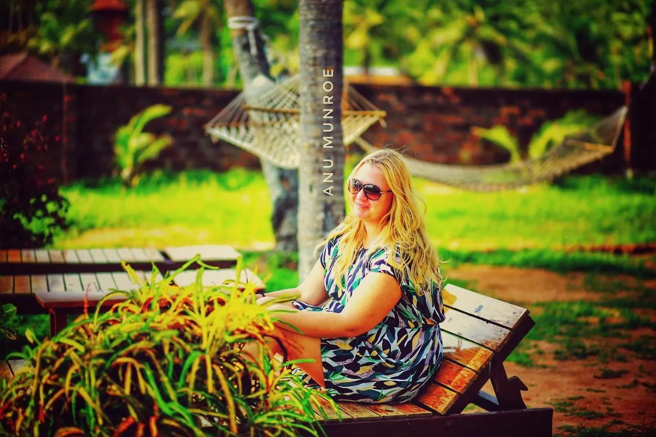 Munroe Paradise Homestay Mundrothuruth